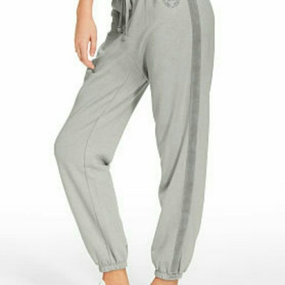 New Victoria's Secret PINK Classic fleece joggers - Picture 2 of 10